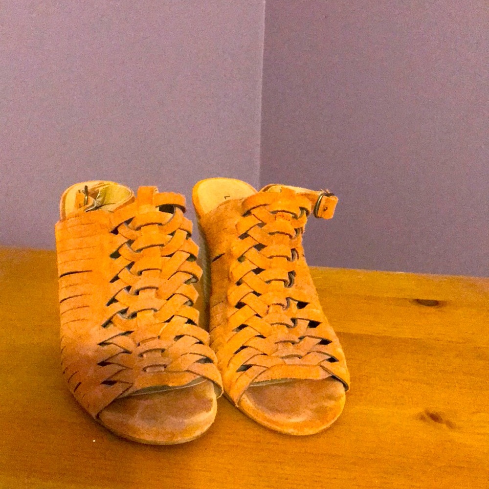 Sienna colored suede heeled sandals